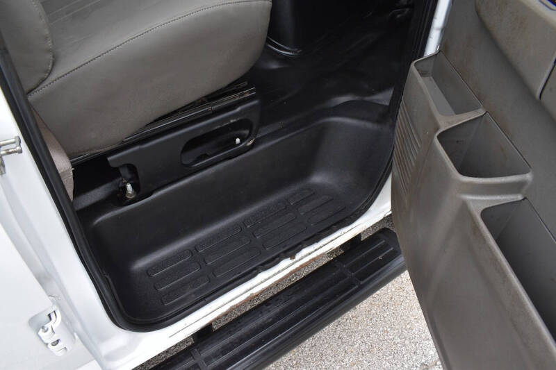 2022 Chevrolet Express LS 3500