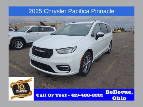 2025 Chrysler Pacifica Pinnacle