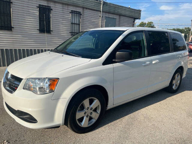 2018 Dodge Grand Caravan for sale at Grand Car Outlet Inc. in Dolton, IL