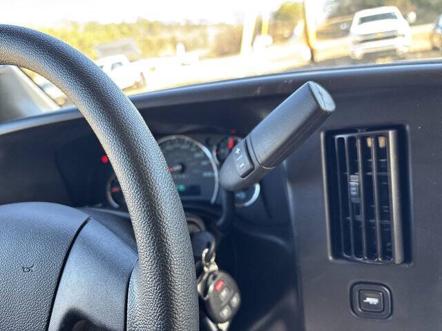 2025 Chevrolet Express 2500