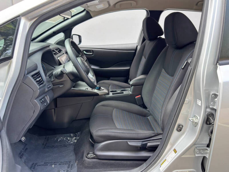 2023 Nissan LEAF S