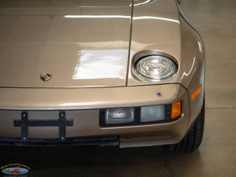 1982 Porsche 928