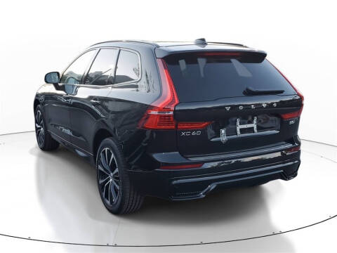 2025 Volvo XC60 B5 Plus Dark Theme
