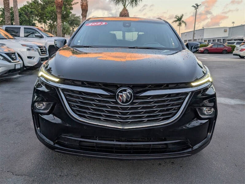 2023 Buick Enclave Essence