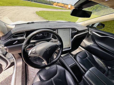 2014 Tesla Model S P85