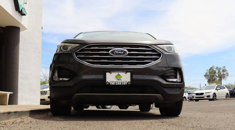 2020 Ford Edge Titanium
