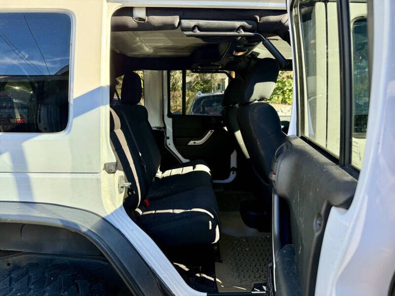 2012 Jeep Wrangler Unlimited Sahara