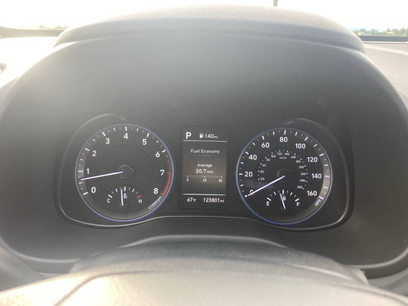 2021 Hyundai Kona SEL Plus