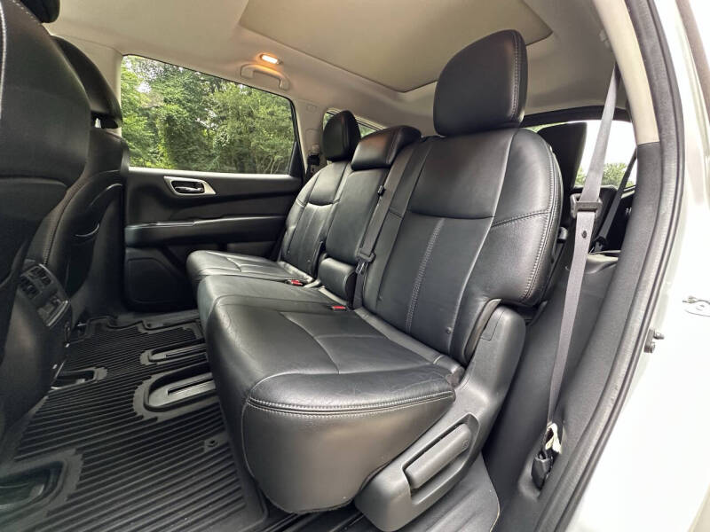 2014 Nissan Pathfinder SL