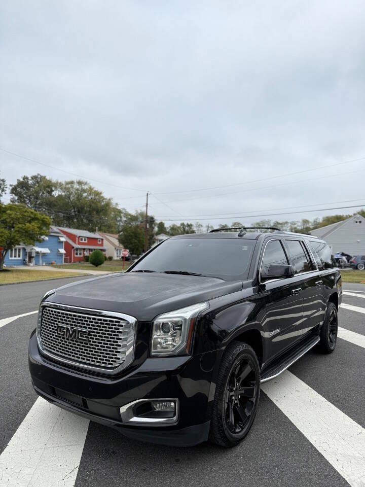 2017 GMC Yukon XL Denali's photo