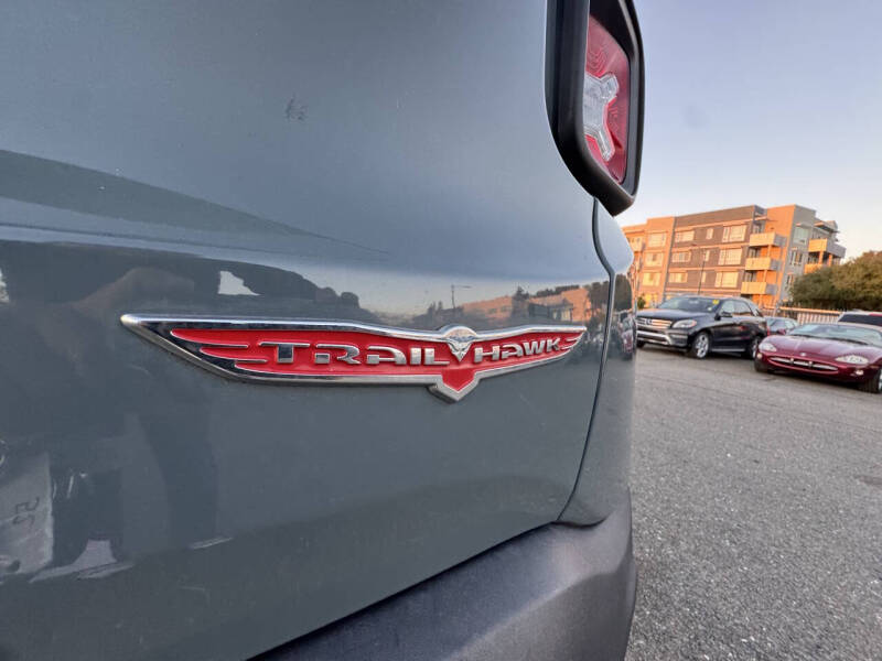 2015 Jeep Renegade Trailhawk