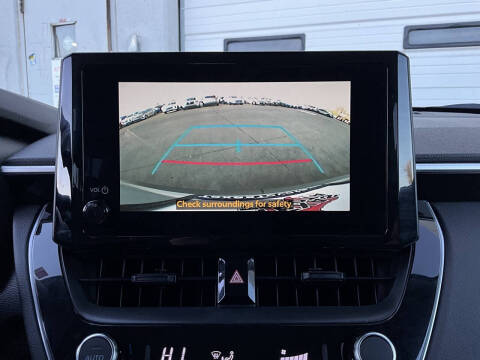 2025 Toyota Corolla Cross LE