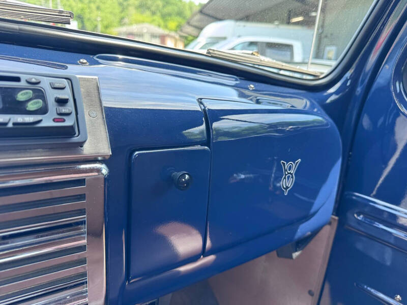 1948 Ford F-100