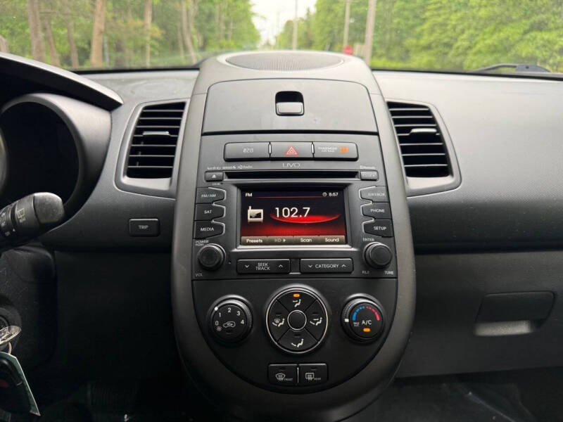 2012 Kia Soul +