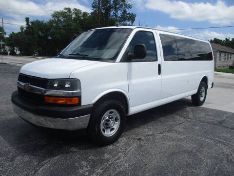 2017 Chevrolet Express LT 3500