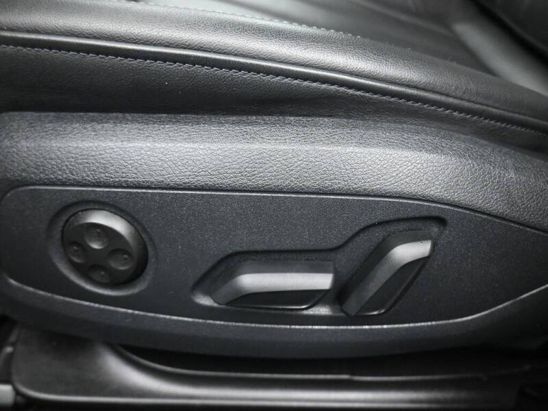 2022 Audi A4 quattro Premium 40 TFSI