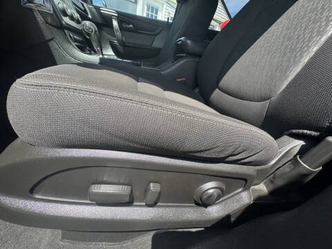 2013 GMC Acadia SLE-2