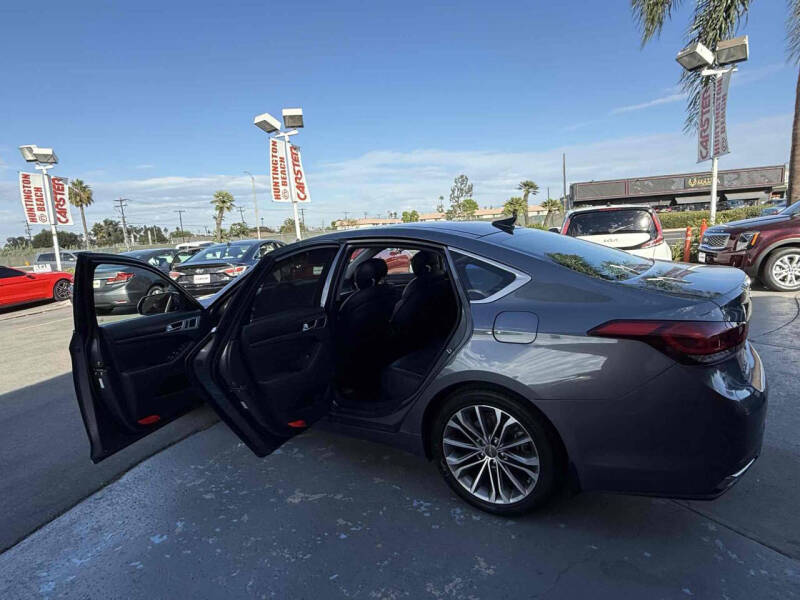 2016 Hyundai Genesis