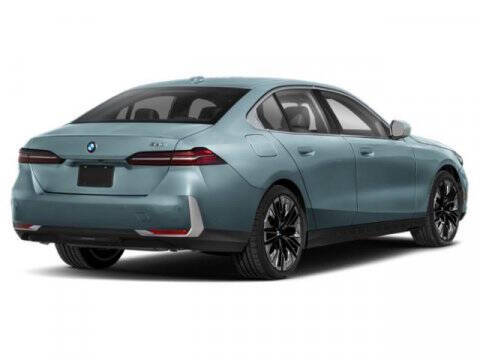 2025 BMW 5 Series 530i xDrive