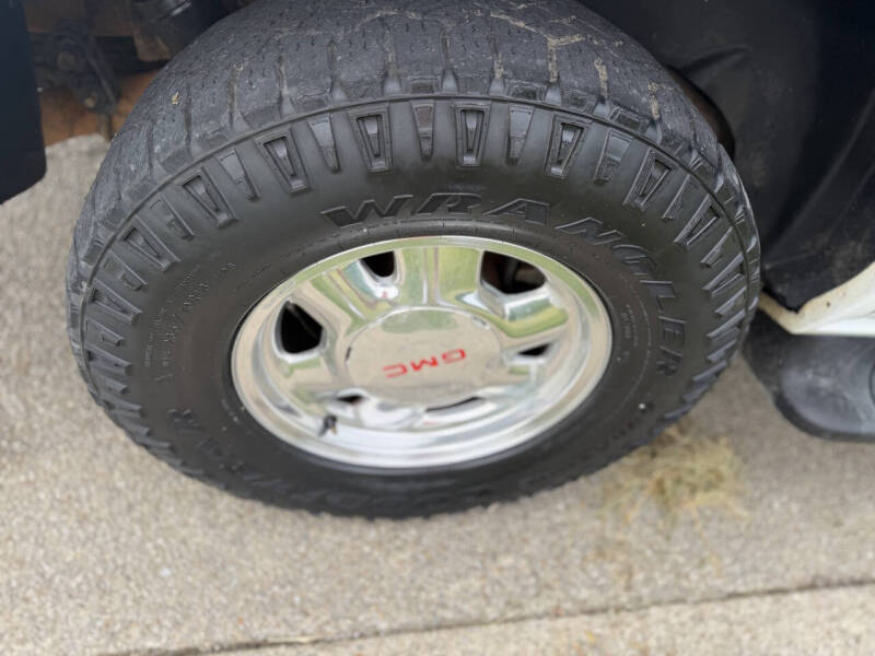 2004 GMC Yukon SLE