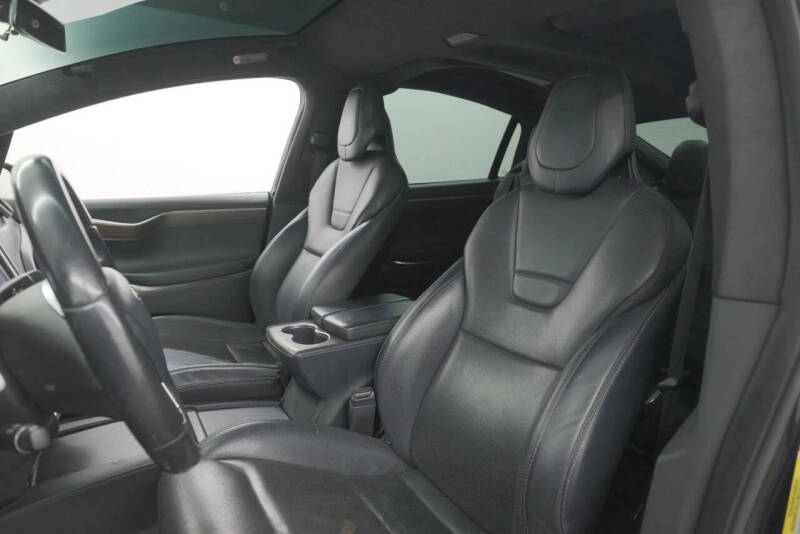 2016 Tesla Model X P90D