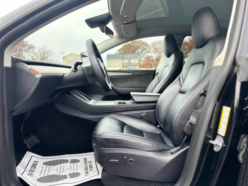 2025 Tesla Model Y Long Range