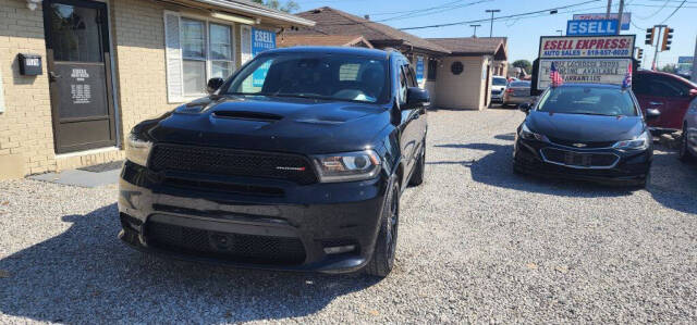 2018 Dodge Durango for sale at ESELL AUTO SALES in Cahokia, IL