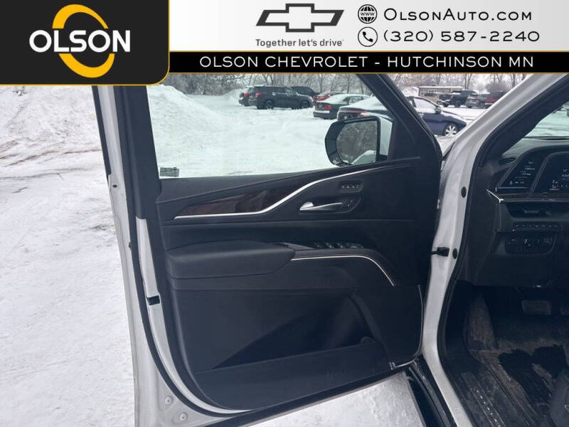 2022 Cadillac Escalade ESV Premium Luxury Platinum