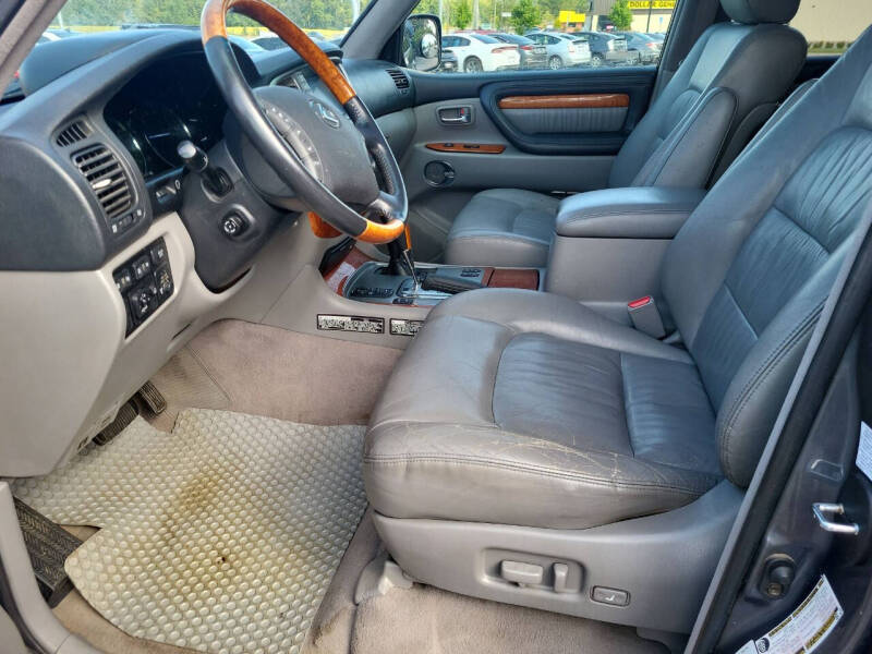2004 Lexus LX 470
