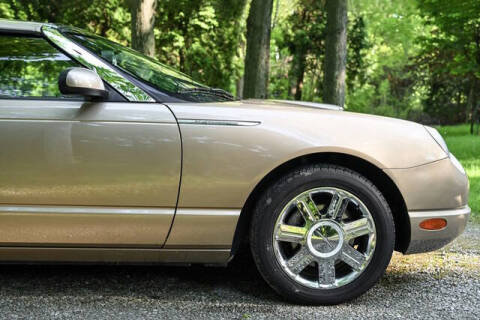 2005 Ford Thunderbird Deluxe