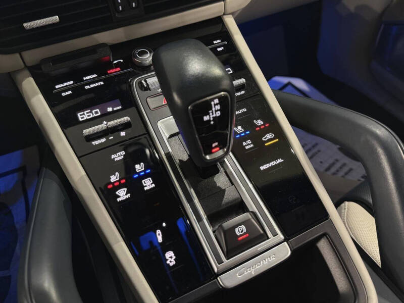 2022 Porsche Cayenne