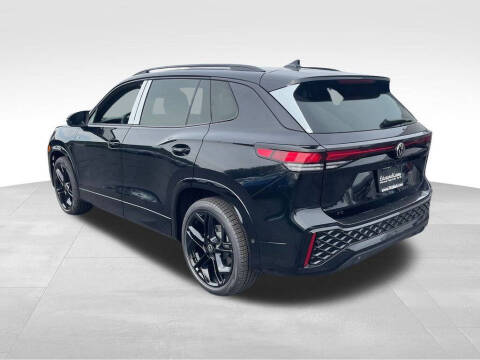 2025 Volkswagen Tiguan SE R-Line Black