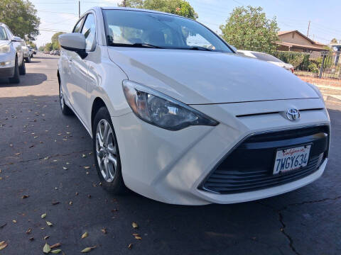 2017 Toyota Yaris iA