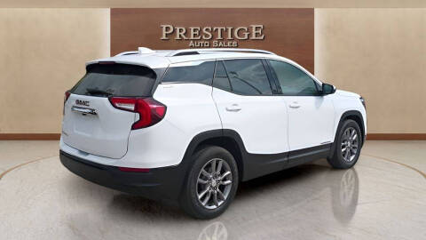 2023 GMC Terrain SLT
