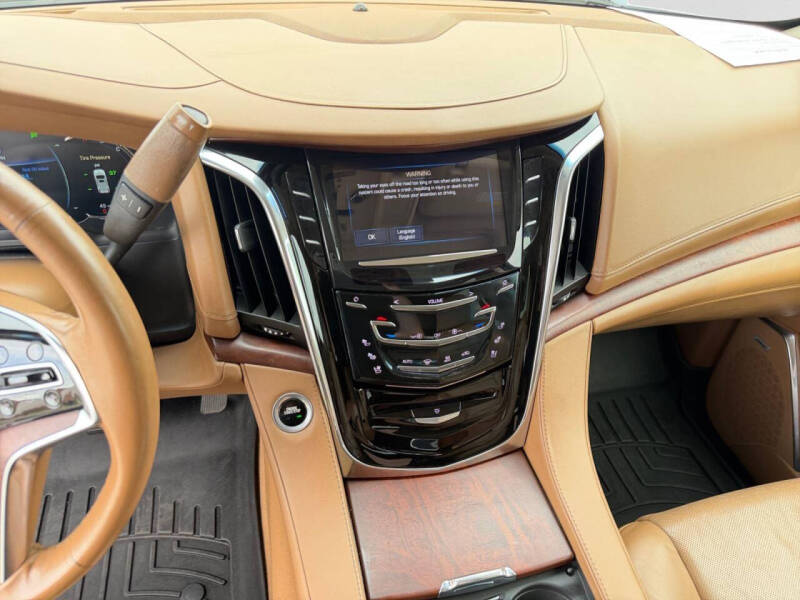 2016 Cadillac Escalade Platinum