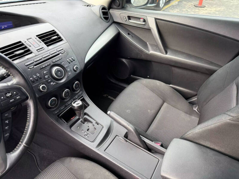 2013 Mazda MAZDA3 i Touring