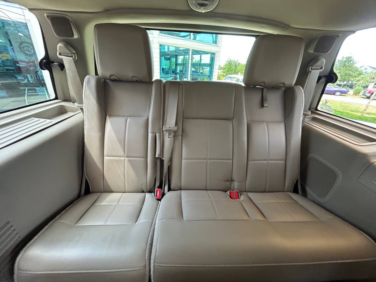 2014 Lincoln Navigator 38