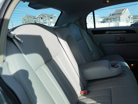 2006 Lincoln Town Car Signature