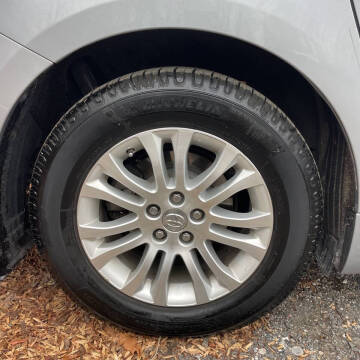 2015 Toyota Sienna XLE 8-Passenger