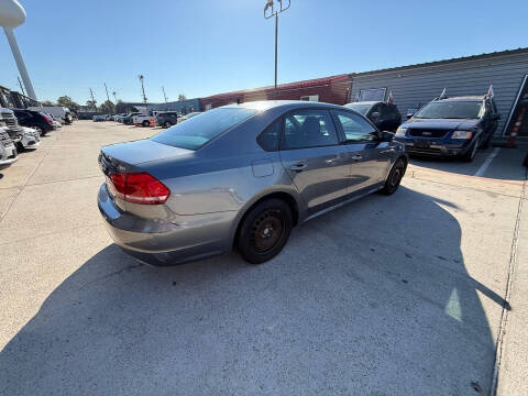 2014 Volkswagen Passat 1.8T S