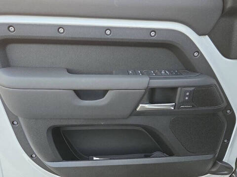 2025 Land Rover Defender 110 P400 S