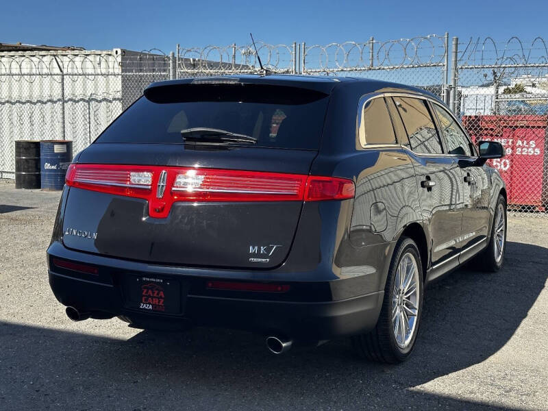 2016 Lincoln MKT EcoBoost