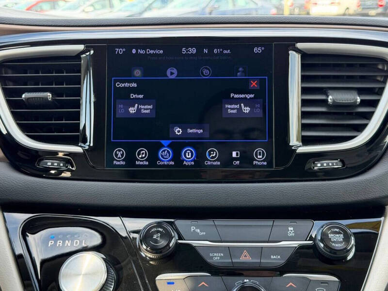 2017 Chrysler Pacifica Touring Plus