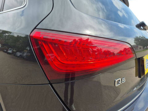 2016 Audi Q5 2.0T quattro Premium Plus