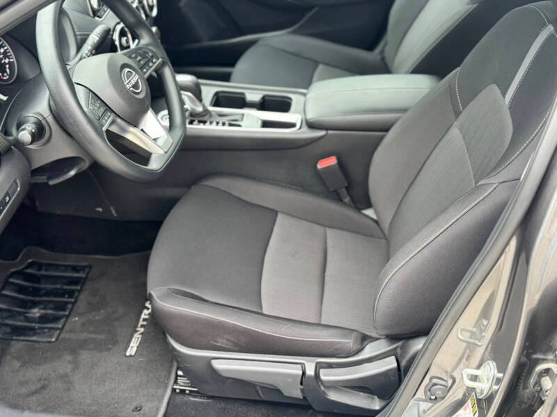 2025 Nissan Sentra SV