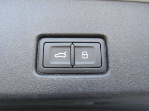 2022 Audi Q4 e-tron quattro Premium Plus 50