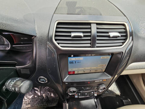 2017 Ford Explorer Platinum
