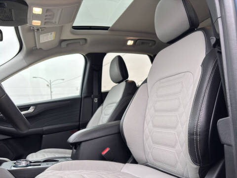 2023 Ford Escape Platinum