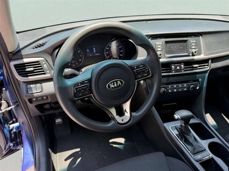 2017 Kia Optima LX