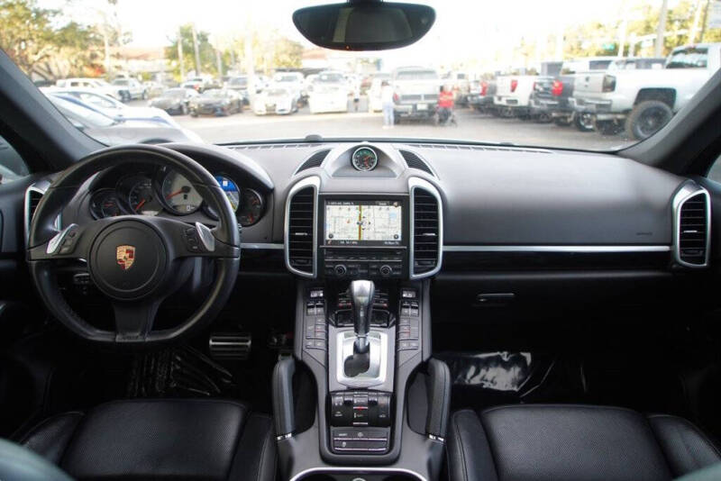 2014 Porsche Cayenne S